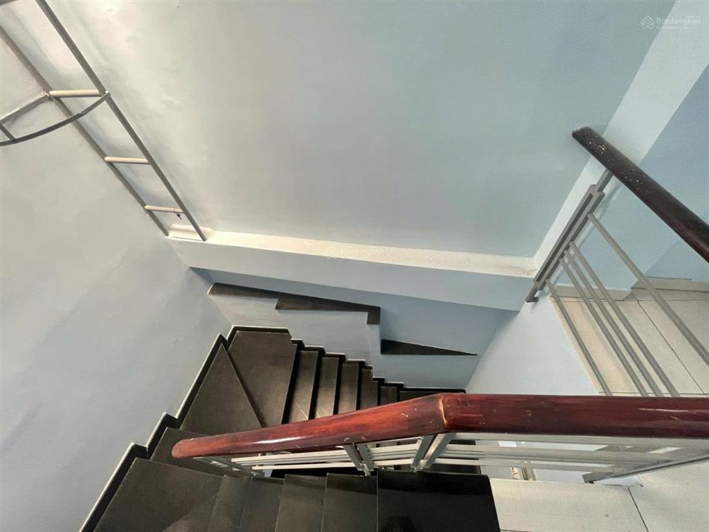 Nhà 1 trệt 2 lầu đường 39, bình trưng  dt 71,3m2  giá 7,5 tỷ  shr