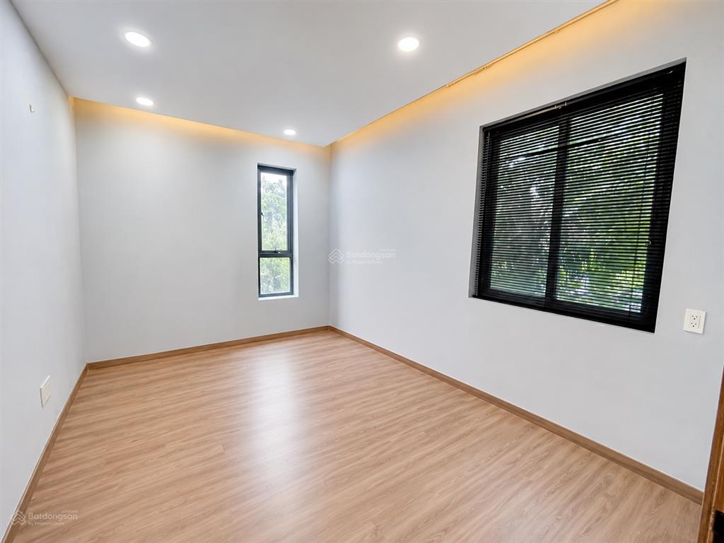 Cho thuê văn phòng tại kđt lakeview city  20m2  giá 5,5 triệu/tháng