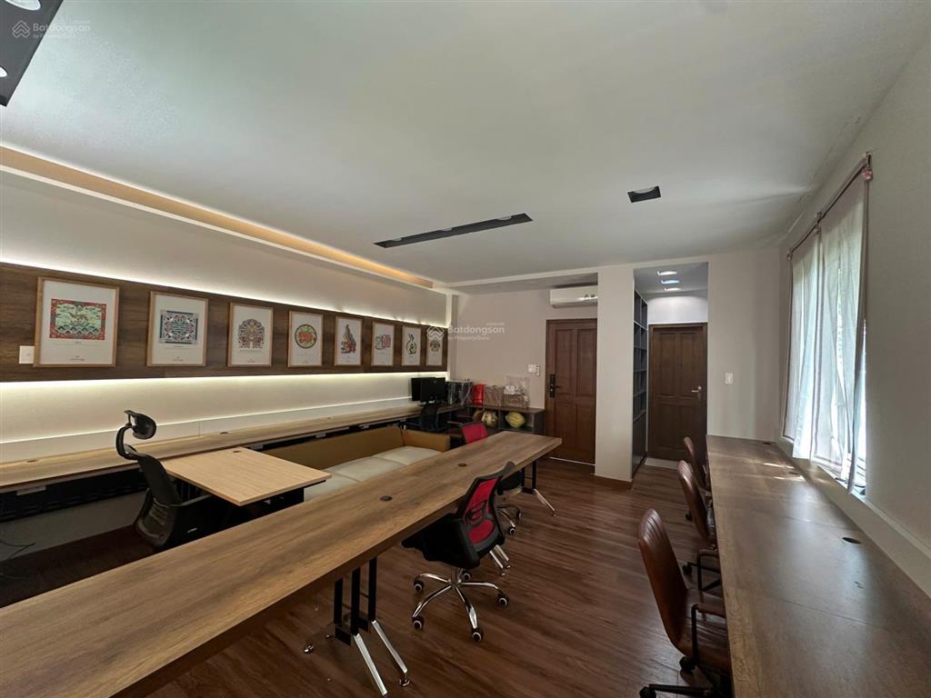 Cho thuê văn phòng tại kđt lakeview city  35m2  giá 7,5 triệu/tháng