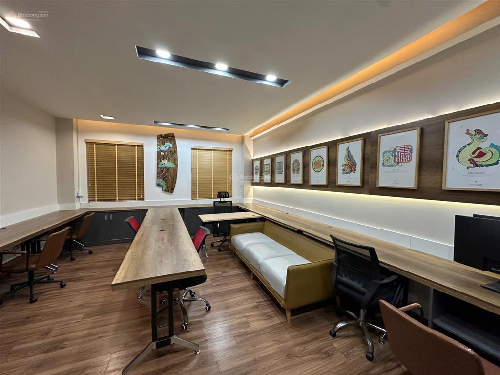 Cho thuê văn phòng tại kđt lakeview city  35m2  giá 7,5 triệu/tháng