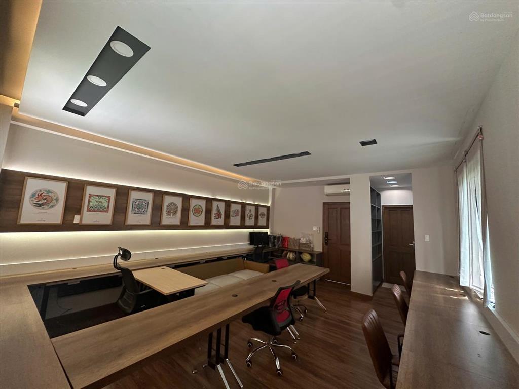 Cho thuê văn phòng tại kđt lakeview city  35m2  giá 7,5 triệu/tháng