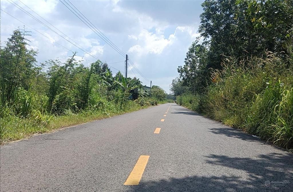 Bán đất tại lò rèn, long hòa, 22 tỷ, 4835 m2, mặt tiền 35m, ngõ rộng 8m