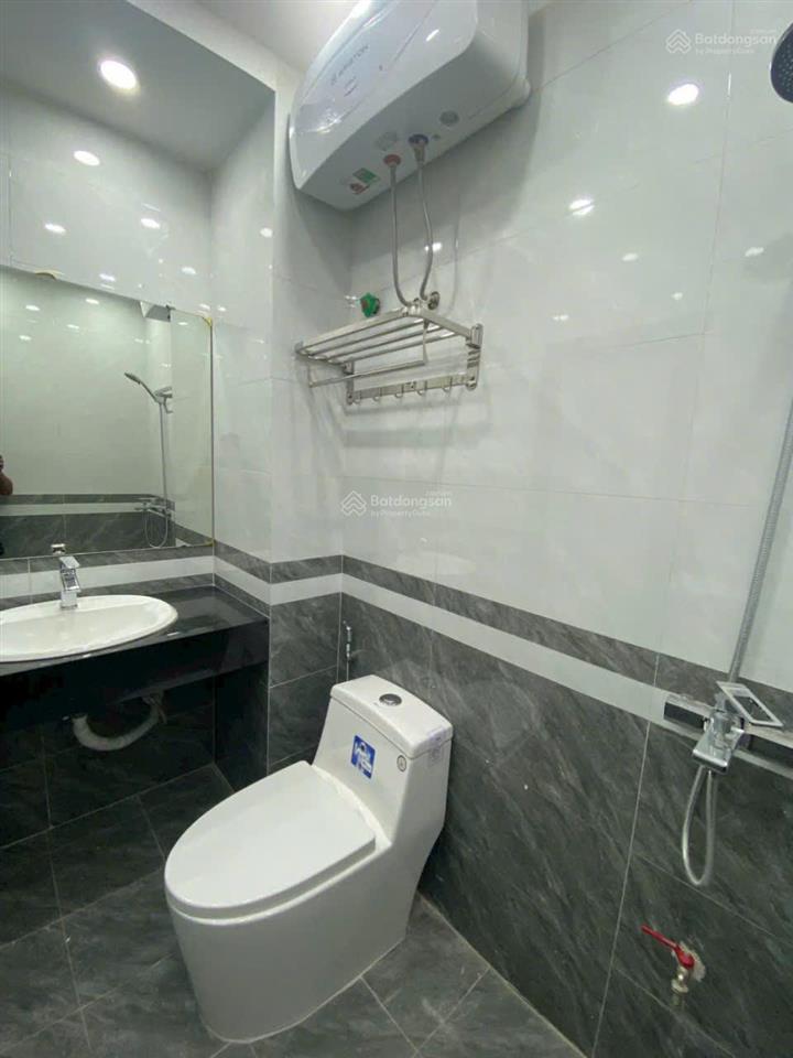 Bán nhà cầu giấyngõ thông, gara ô tô 6 tầng thang máy  18.5 tỷ