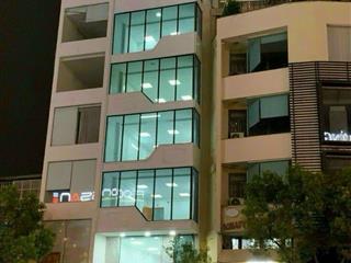 Bán nhà mặt tiền đường Lý Thái Tổ, P9, Q10. Hầm 7 tầng mới đẹp, 6x22m, giá 50 tỷ.