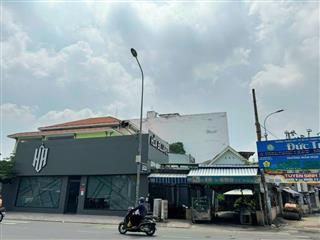 Cần bán nhà 2MT Q. Phú Nhuận gần sân bay, DT: 22m x 46m, XD 2 hầm 10 tầng, giá 179 tỷ.
