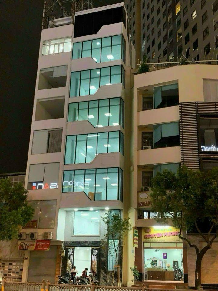 Bán nhà 2 mặt tiền Calmette - DT: 4 x 18m, 6 tầng - thang máy, thuê 5.000$, giá: 50 tỷ TL