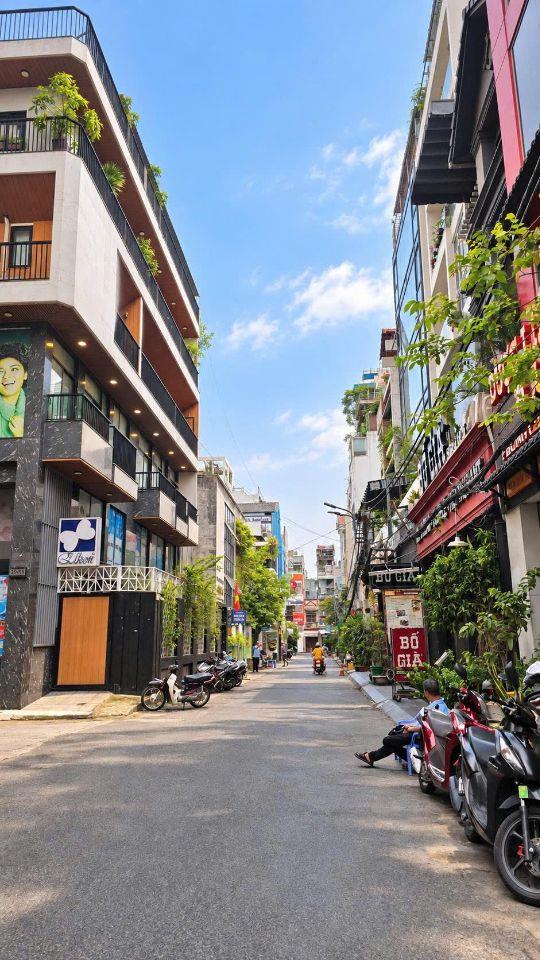 HIẾM! Nhà HXH Nam Kỳ Khởi Nghĩa, Quận 3, 4.1x15m, 5 tầng, giá 11.7 tỷ.