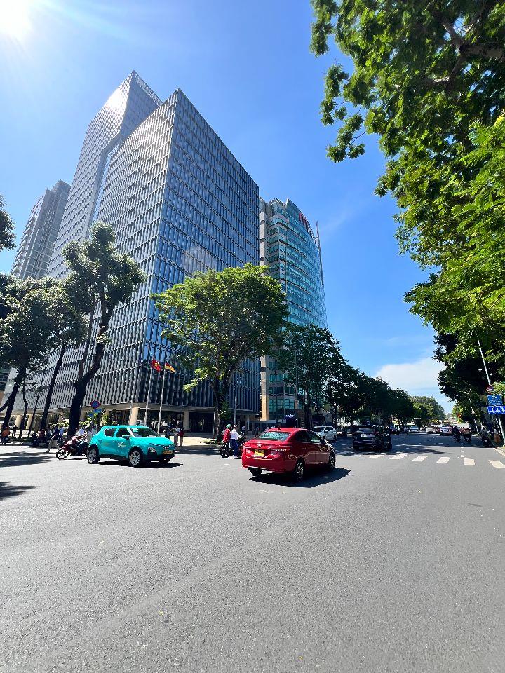 Bán nhà 2MT Nguyễn Đình Chính, Quận Phú Nhuận, DTKVCN: 1000m2, HĐT 350tr, giá 199 tỷ.