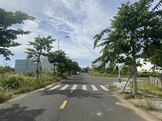 Bán lô đất biệt thự giáng hương 2  giá cực tốt