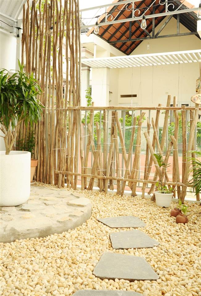 Bán tòa nhà căn hộ dịch vụ căn góc 2 mặt tiền ô tô  5 căn full nội thất  doanh thu 40tr/tháng