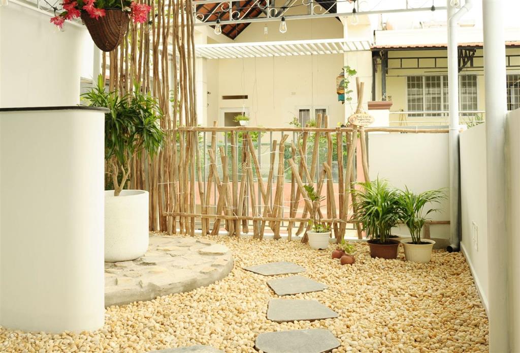 Bán tòa nhà căn hộ dịch vụ căn góc 2 mặt tiền ô tô  5 căn full nội thất  doanh thu 40tr/tháng