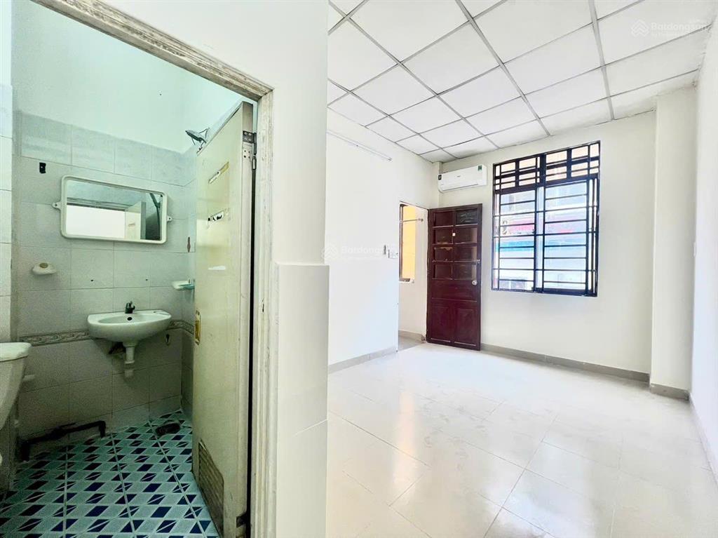 Cho thuê nhà trọ đẹp xuất sắc tại nhất chi mai, tân bình, giá siêu hời 3,5 triệu, 20m2