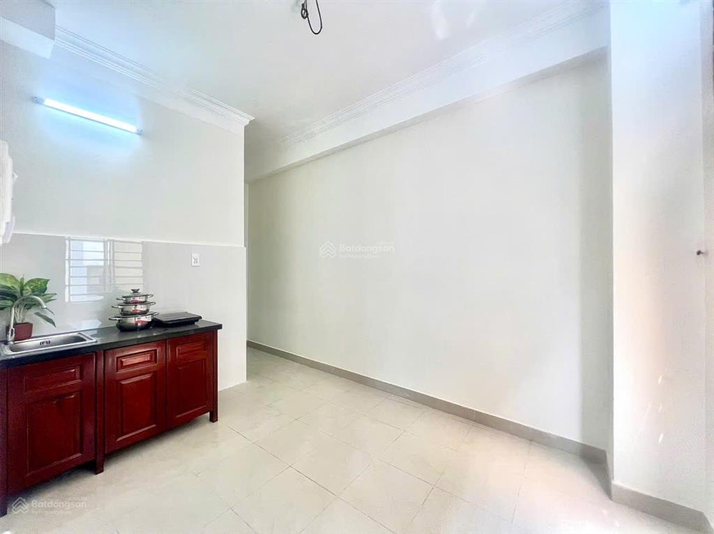 Phòng trọ tiện nghi, an ninh đối diện etown cộng hoà tiện đi nhà ga t3 tân bình