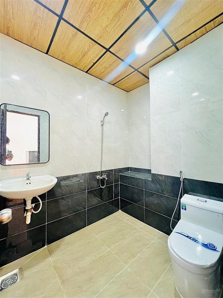 Phòng cho thuê đầy đủ tiện nghi, an ninh cộng hoà giao trường chinh tân bình