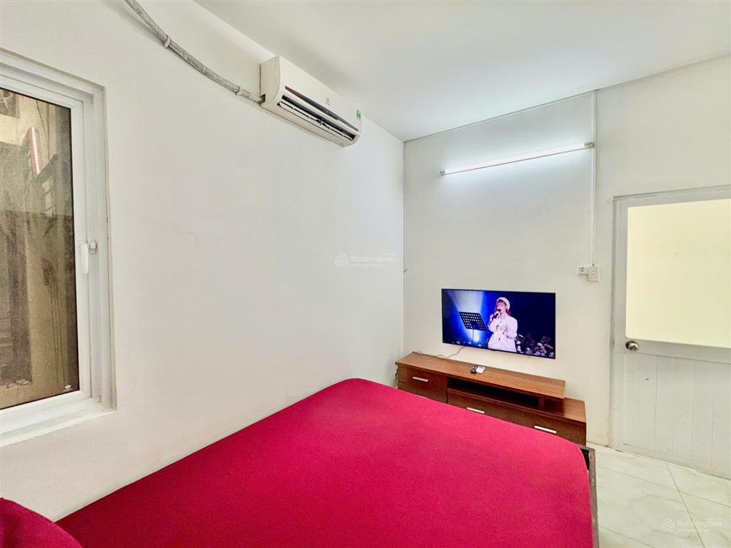 Căn hộ 2pn 45m5, bancol lớn thoáng mát, nội thất đầy đủ 500m tới emart gò vấp