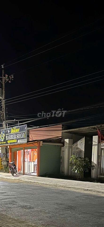 cần cho thuê mặt bằng đường lộ 02