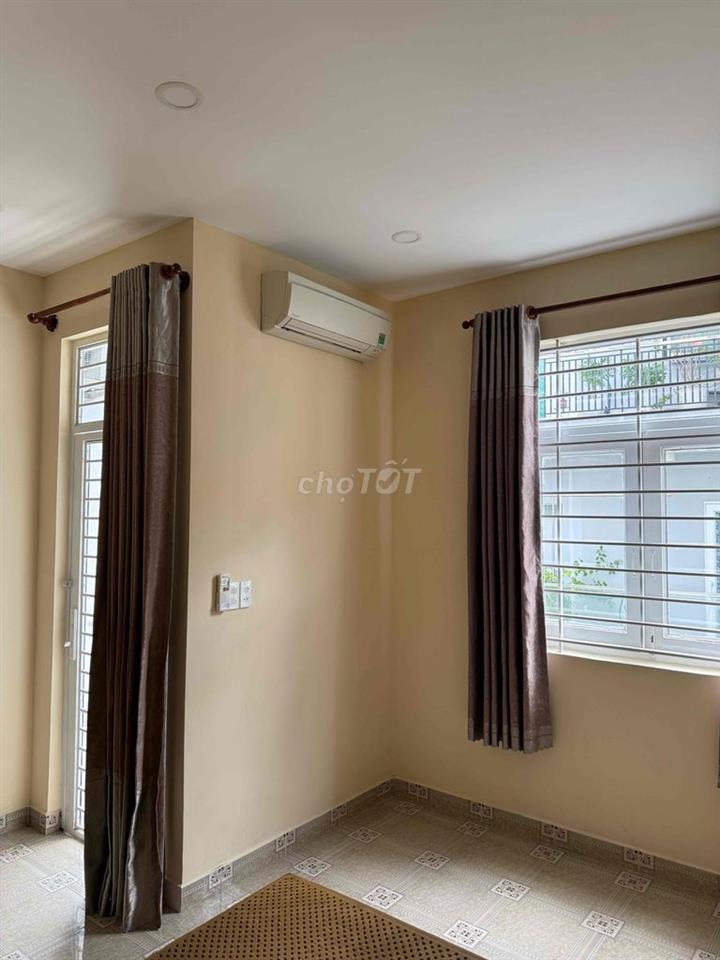 Phòng mini khu K300 Cộng Hoà
