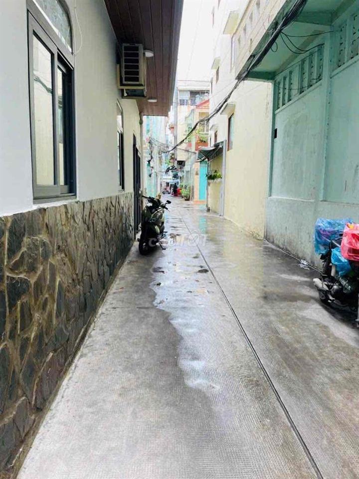 Bán nhà đường Bà Hạt 5,7t bớt lộc