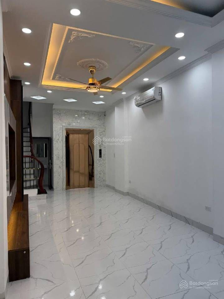 Bán nhà phân lô nguyễn chí thanh, ô tô tránh vỉa hè, 36m2, 6 tầng thang máy, nội thất mới tinh