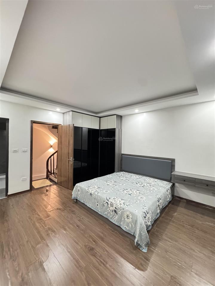 Bán nhà minh khai, 35m2, 5 tầng, full nội thất mới tinh, ngõ thông rộng gần phố, giá 8.8 tỷ