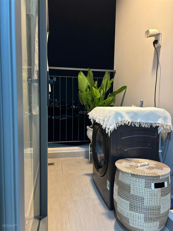 Bán gấp căn hộ studio legacy prime gần kcn vsip1, giá mềm cho người trẻ ra riêng, hỗ trợ vay 80%