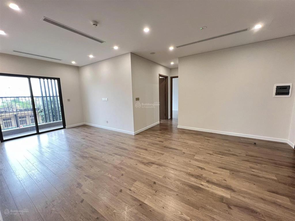 Cho thuê chcc hoàng thành pearl, mỹ đình 80m2, 2n2vs, cơ bản  giá chỉ 14tr/tháng