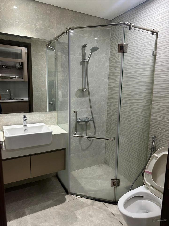 Cho thuê căn hộ studio 31m2 vinhomes westpoint  full đồ | giá tốt 14 triệu
