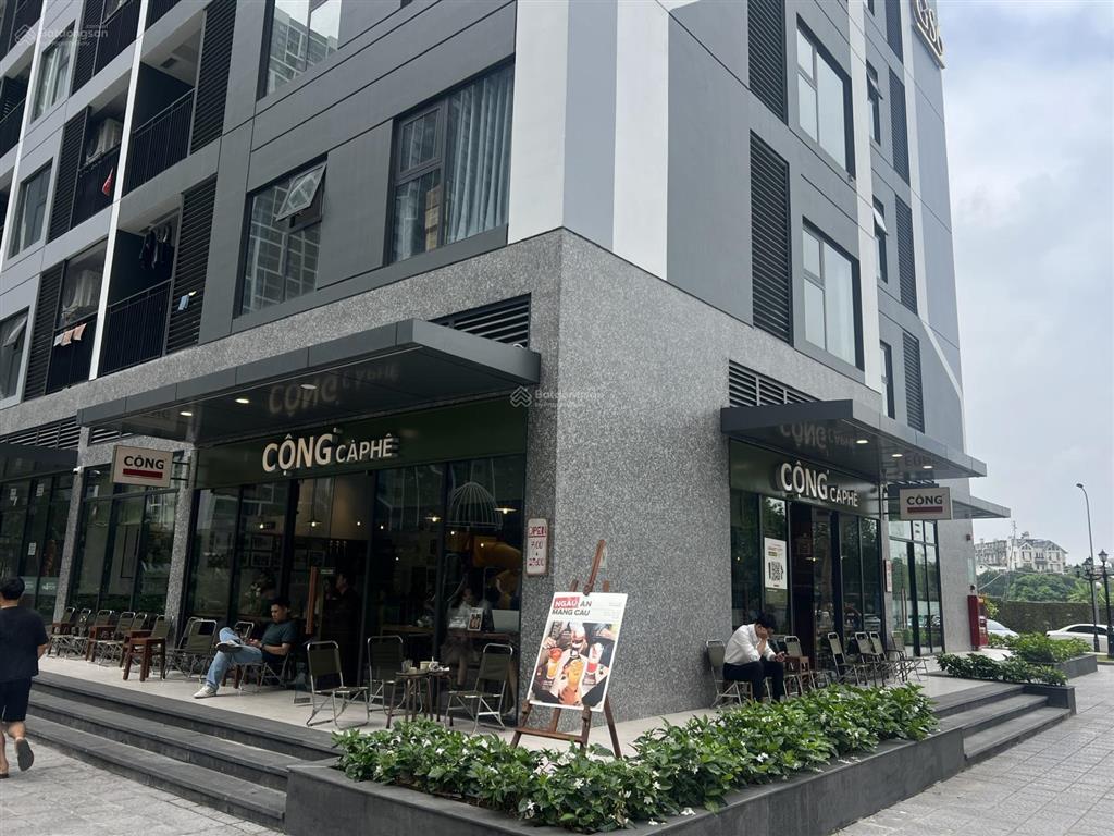 Smart city  chính chủ bán shop góc 2 mặt tiền, sổ đỏ lâu dài, sẵn dòng tiền 800tr, tâm 11 tòa cc