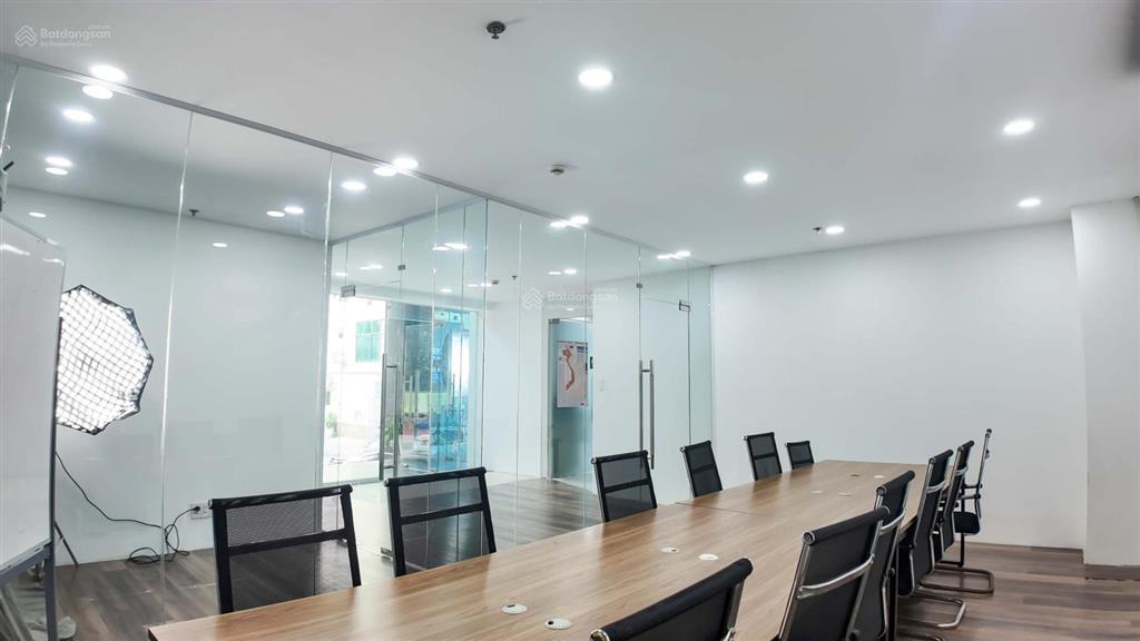 Cho thuê mặt bằng văn phòng trệt 160m² mai thị lựu, quận 1