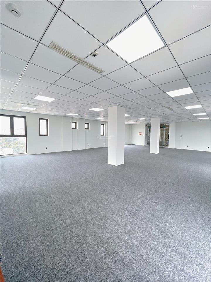 Cho thuê văn phòng 150m2 view sông, thông thoáng tại hoàng sa  q1