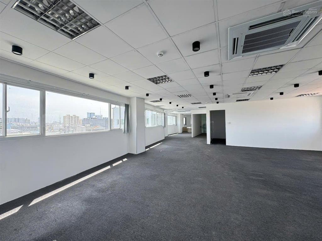 Sàn vp 110m2 đẹp, view thoáng, giá hời khu vực bình thạnh  lựa chọn lý tưởng cho startup & sme