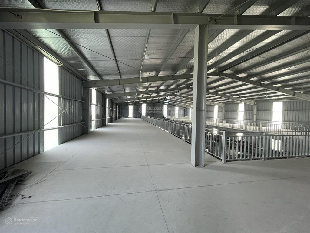 Cho thuê kho xưởng giá rẻ 2500m2 có chia nhỏ tại gần bala yên nghĩa, hà đông, xuất vat, có pccc