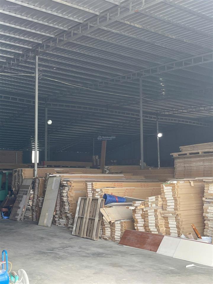 Cho thuê kho xưởng giá rẻ 1500m2 có chia nhỏ tại gần ngọc hồi thanh trì, hà nội, xuất vat đầy đủ