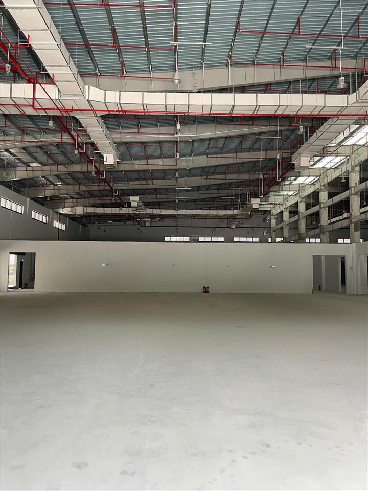 Cho thuê kho xưởng 5000m² có chia nhỏ theo nhu cầu tại ql1a thường tín, hn. xuất vat, pccc, giá rẻ