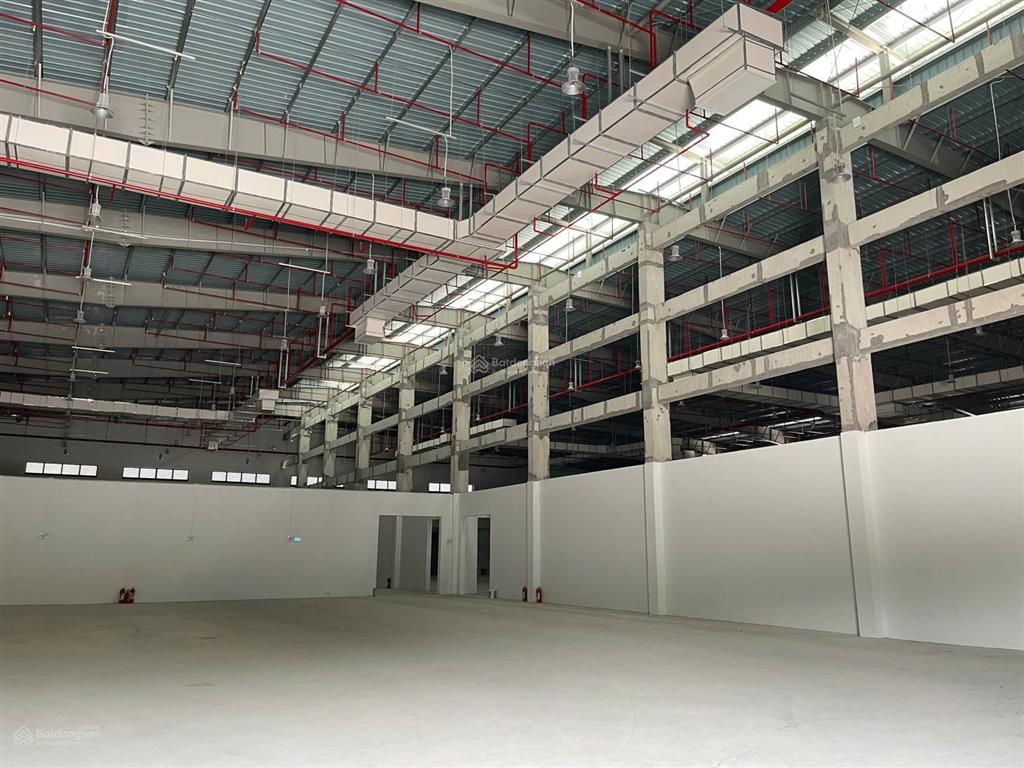Cho thuê kho xưởng 5000m² có chia nhỏ theo nhu cầu tại ql1a thường tín, hn. xuất vat, pccc, giá rẻ