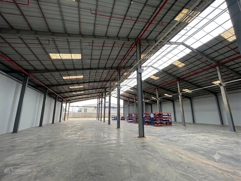 Cho thuê kho xưởng giá rẻ 2800m2 có chia nhỏ tại bình minh thanh oai, hn. xuất vat, pccc nghiệm thu