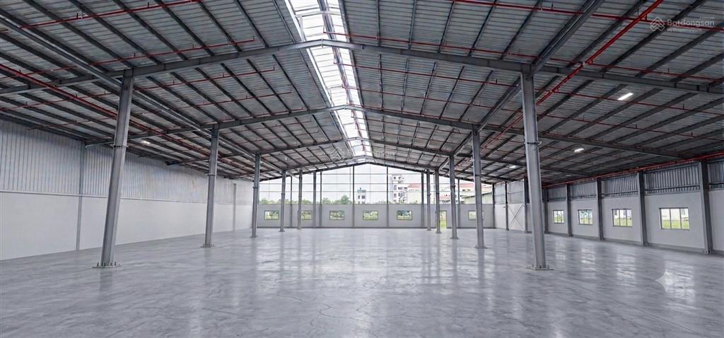 Cho thuê kho xưởng giá rẻ 2800m2 có chia nhỏ tại bình minh thanh oai, hn. xuất vat, pccc nghiệm thu
