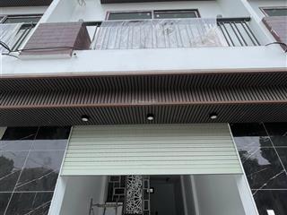 Từ 1,2tỷ nhận nhà 40m2  4tầng  4 phòng ngủ  2 mặt thoáng, gần đại học tdtt, điểm xe bus và chợ