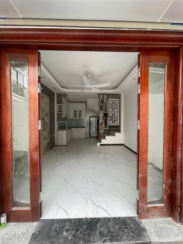 Bán nhà 5 tầng biên giang oto vào cửa gần quốc lộ 6 chợ trường học,bến xega tầu điện yên nghĩa