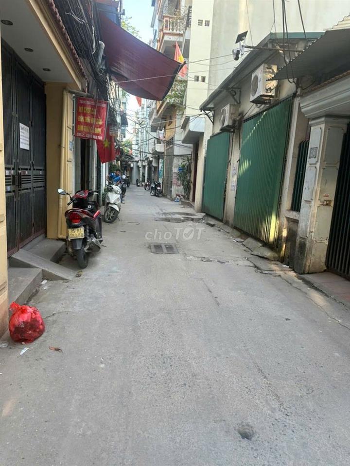 Bán nhà riêng ngõ 112 Định Công Thượng, Hà Nội. Giá 1,8 tỷ