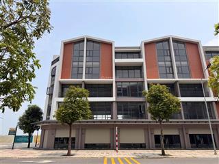 Tôi cần bán căn dãy phố biển 19 giá rẻ, mặt đường to, hướng đông nam, đối diện grandworld cực đẹp