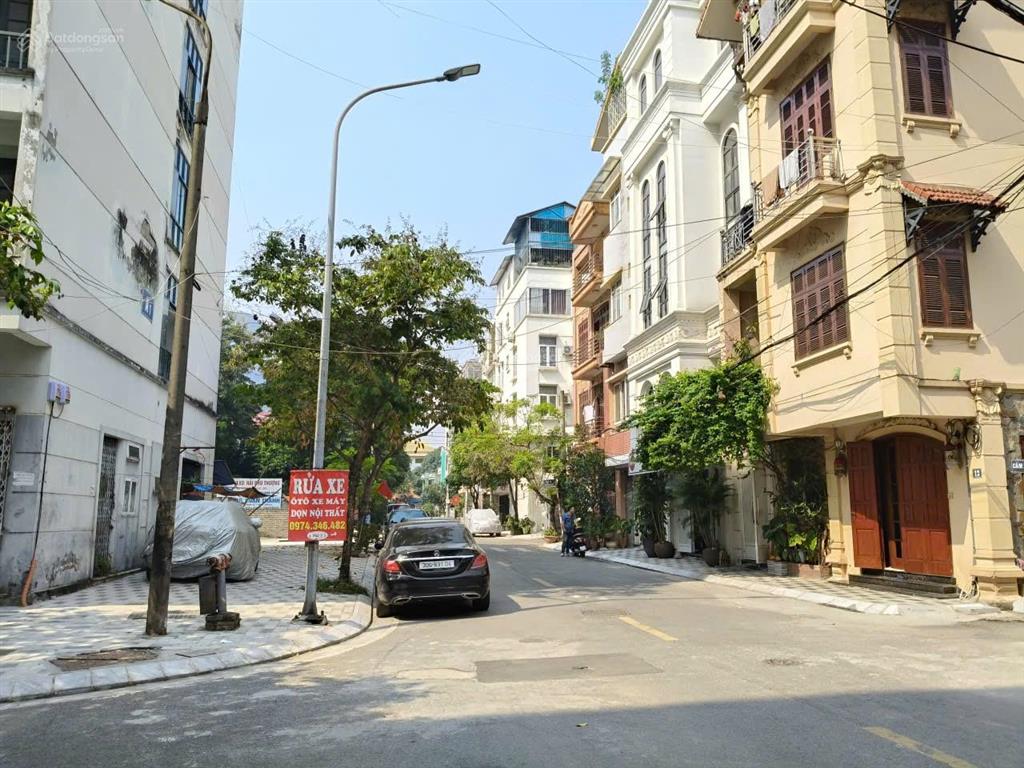 Bán đất tây hồ ô tô tránh 230m mt 12m 41 tỷ xây biệt thự