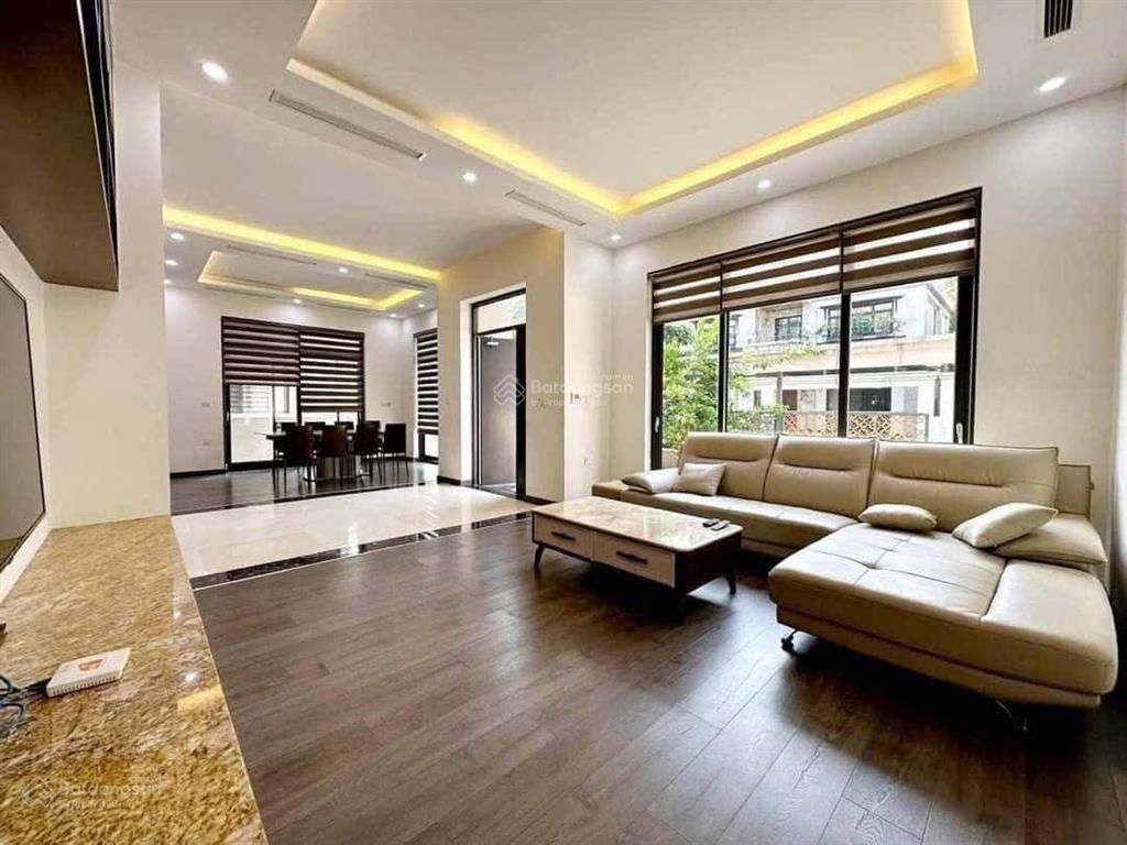 Bán nhà phú thượng, tây hồ, ga ra ô tô, thang máy, 64m2, 6 tầng, mt 4,5m, hơn 15 tỷ