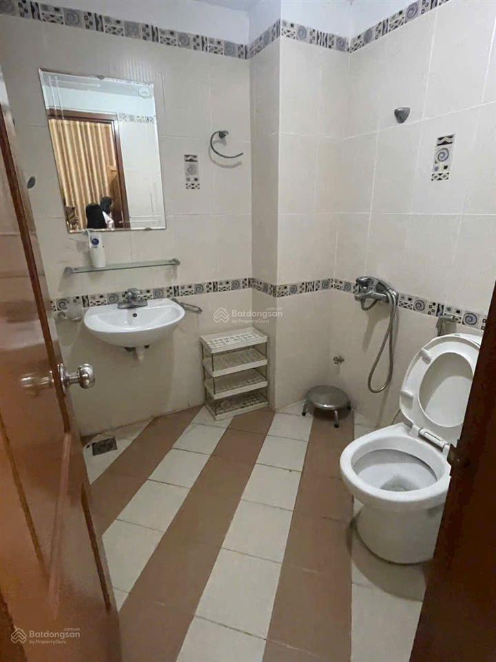 Cho thuê nhà cho công nhân, cán bộ xây dựng ở phú thượng, an dương vương, 100m, 2 tầng, 9 triệu