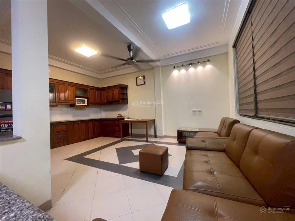 Cho thuê nhà cho công nhân, cán bộ xây dựng ở phú thượng, an dương vương, 100m, 2 tầng, 9 triệu