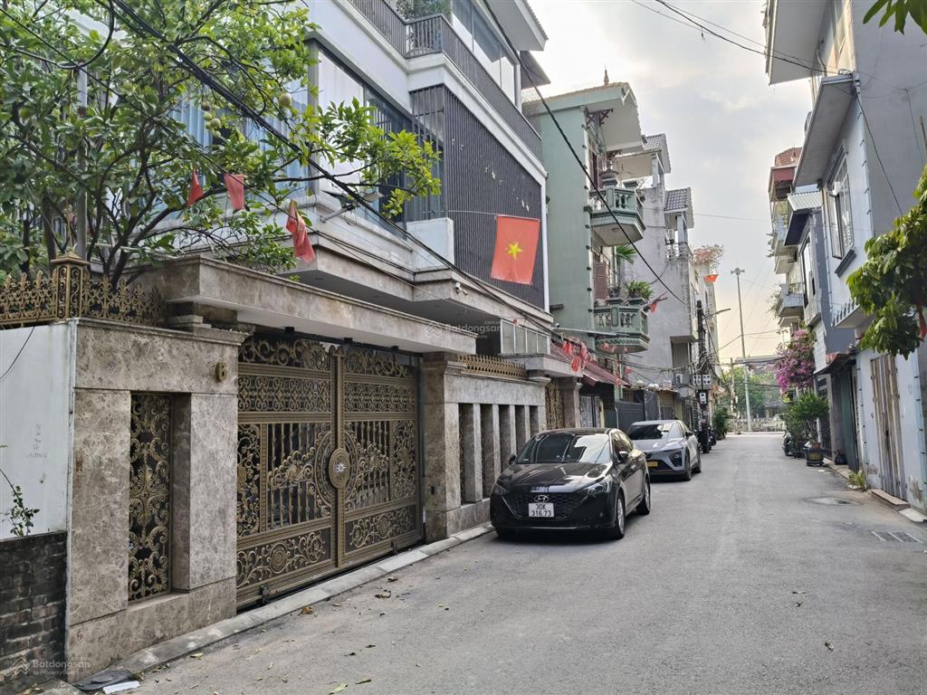 Bán đất đông ngạc phân lô ô tô tải tránh view hồ 56m hơn 6 tỷ chủ cần thanh khoản