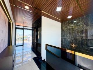 Nhà đẹp giá tốt tặng full nội thất  tân quy  quận 7 . ngang 7m dọn vào ở ngay