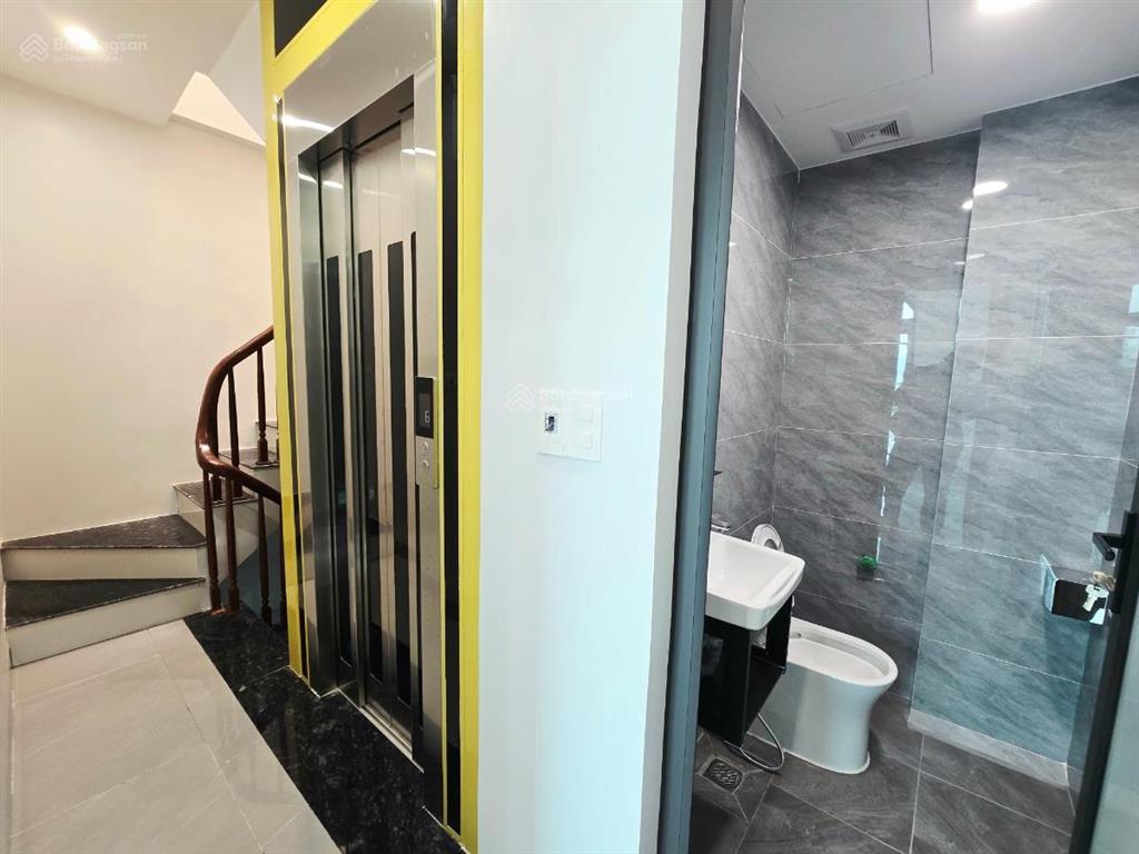 Nhà mới xuân đỉnh 6 tầng mặt tiền 5m siêu hiếm ô tô vào nhà giá bán chỉ nhỉnh 10tỷ về ở ngay