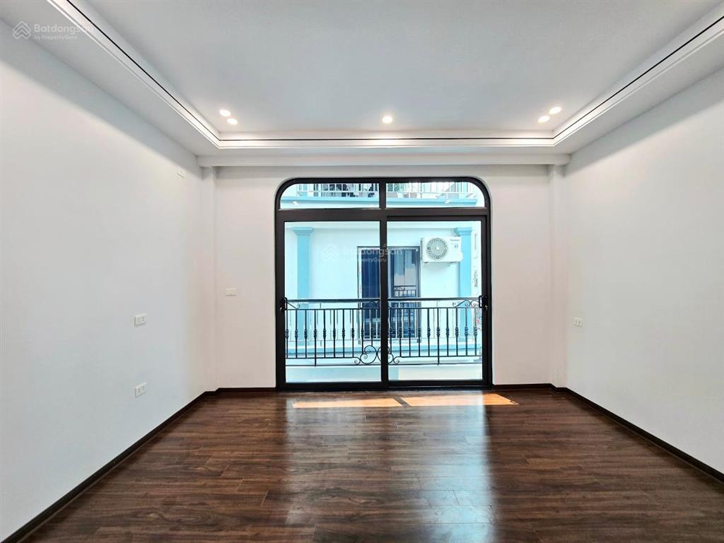 Nhà mới xuân đỉnh 6 tầng mặt tiền 5m siêu hiếm ô tô vào nhà giá bán chỉ nhỉnh 10tỷ về ở ngay