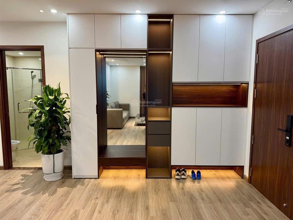 Gia đình chuyển công tác cần bán căn hộ 99m2 lô góc căn 3 ngủ sổ đỏ lâu dài